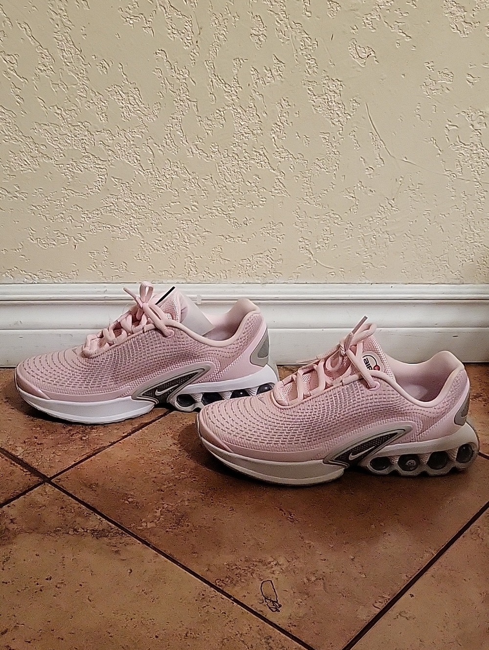 Nike Air Max DN Light Pink Athletic Running Shoes